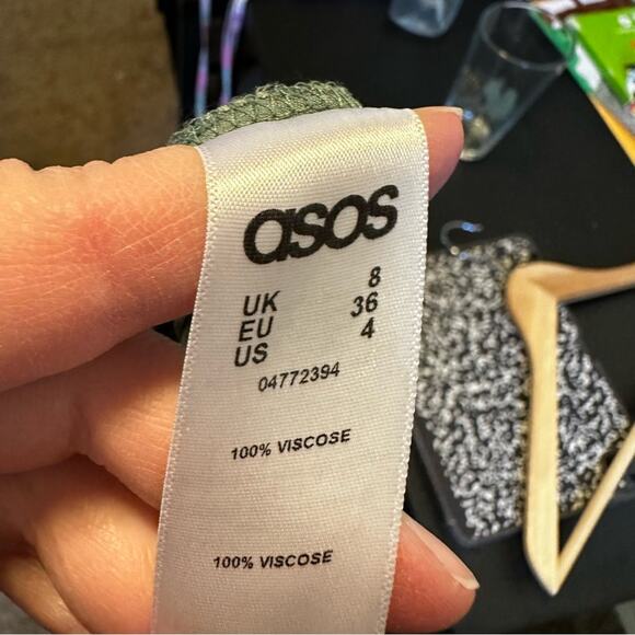 ASOS women’s pants size 4 green capris - Picture 5 of 8